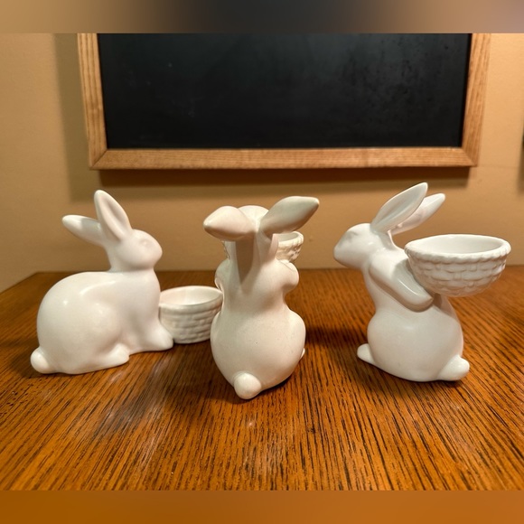 Bunny and Basket Ceramic Egg Cup Set of 3 - Picture 5 of 8
